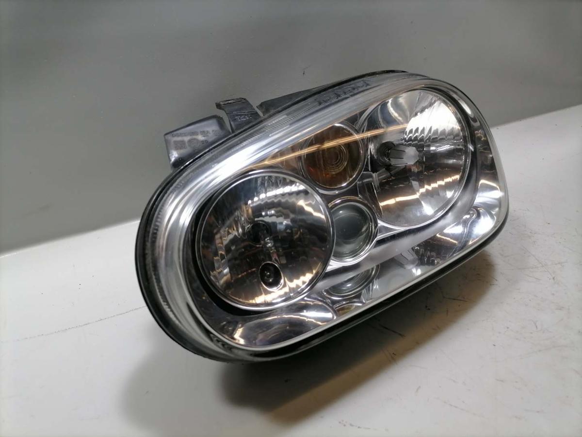 VW Golf 4 original Scheinwerfer vorn links mit Nebelscheinwerfer Halogen Bj.1999